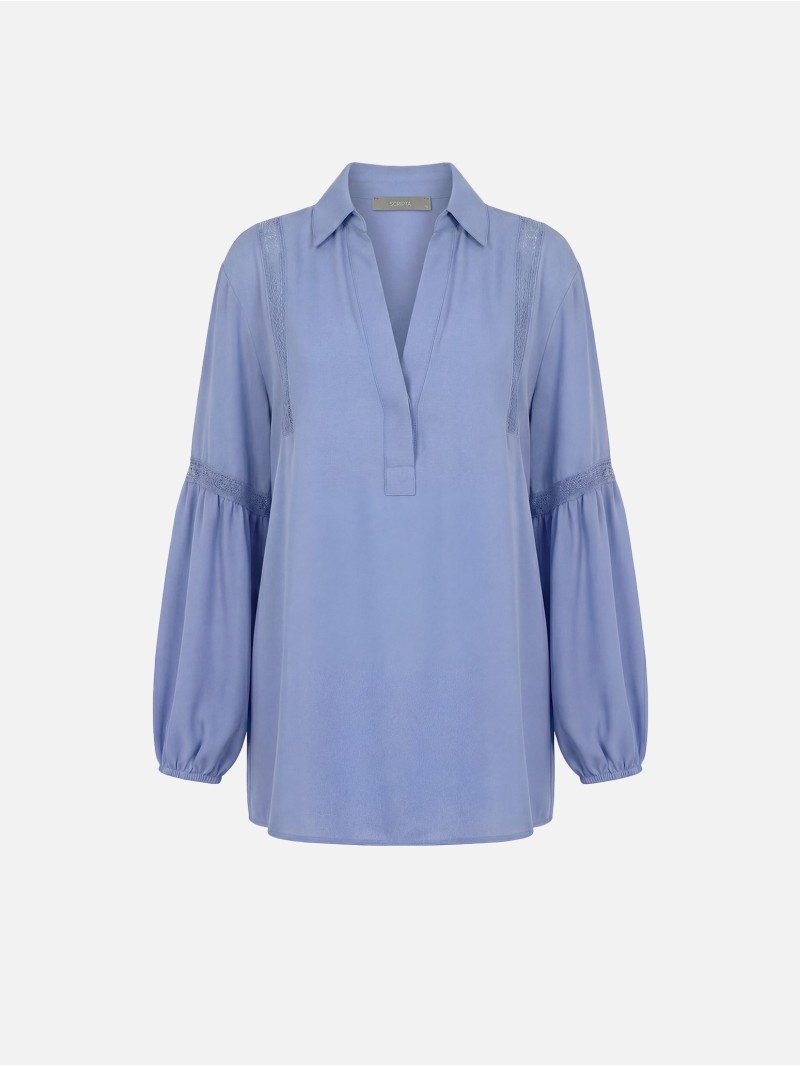 Fluid tunic with lace trim