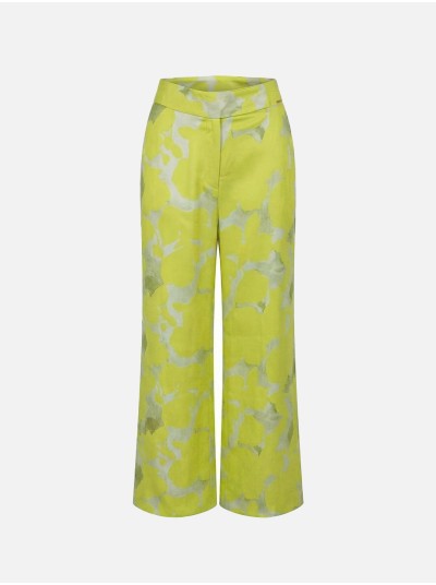 Calça estampada com corte fluído