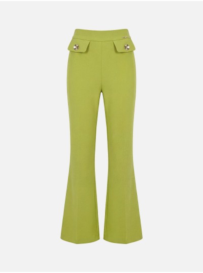 Calça boca de sino em tecido liso
