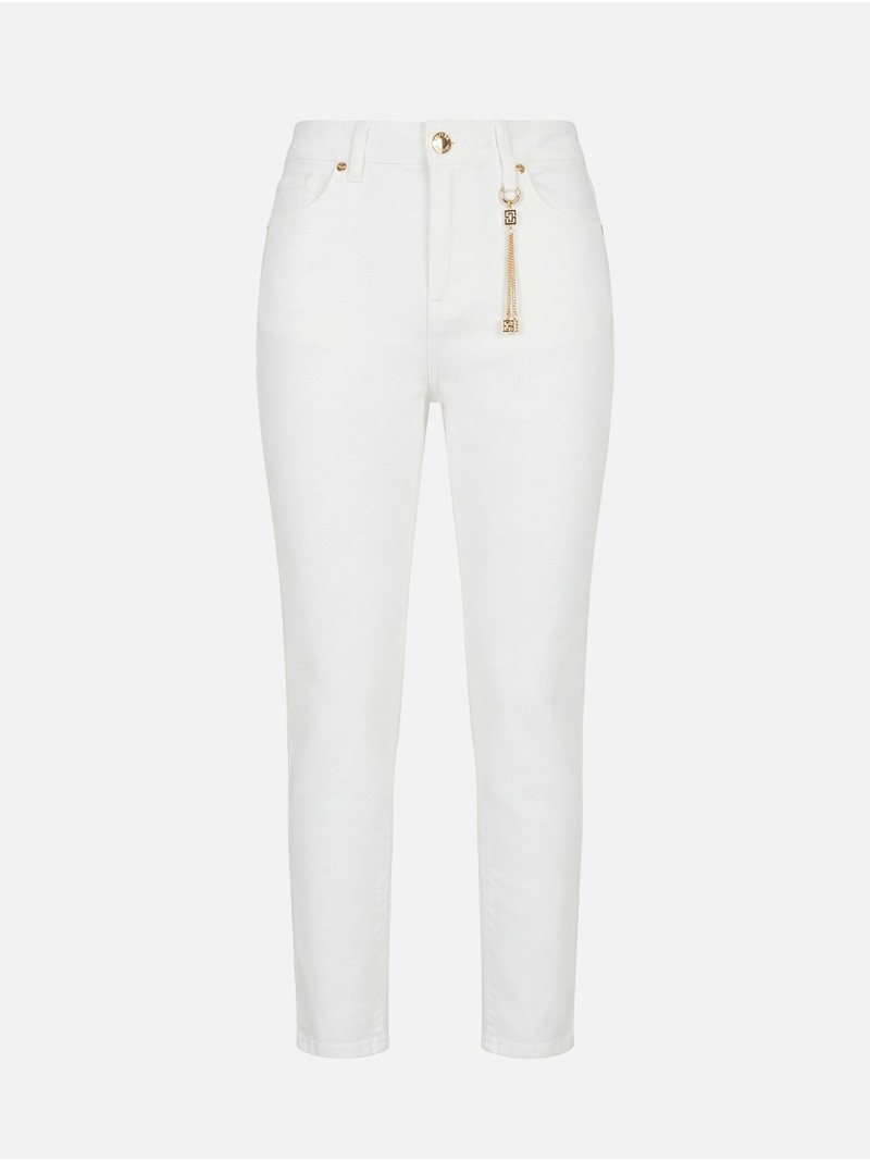 Calça de ganga skinny com acessório metálico