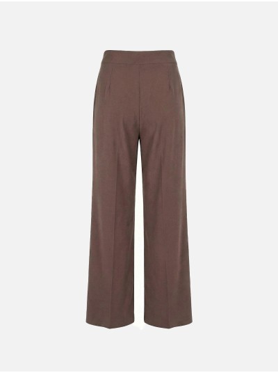 Calça clássica fluída com pinças