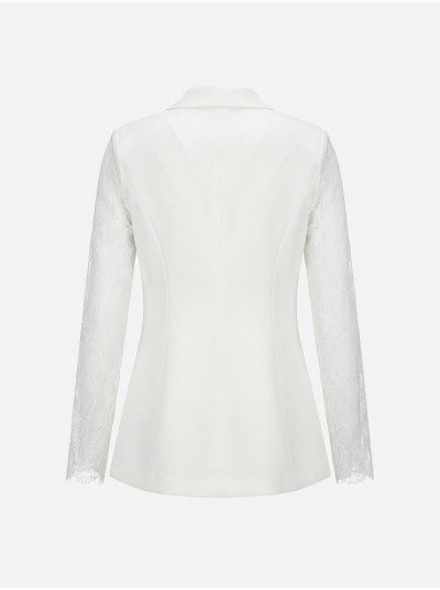 Blazer com mangas em renda
