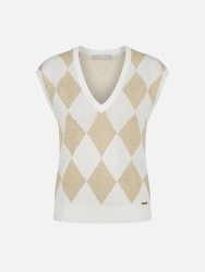 Knitted sweater with diamond pattern