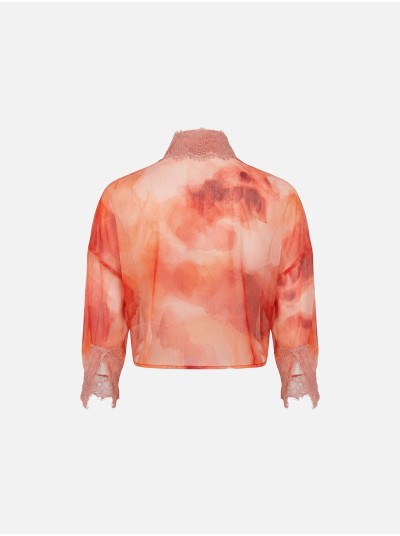 Blusa curta tye dye com detalhe em renda