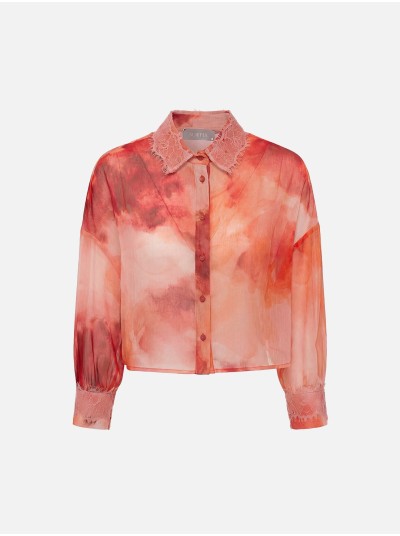 Blusa curta tye dye com detalhe em renda