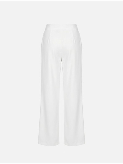 Calça fluída com pinças e pormenor de missangas