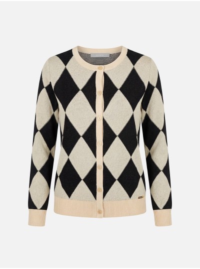 Knitted coat with diamond pattern