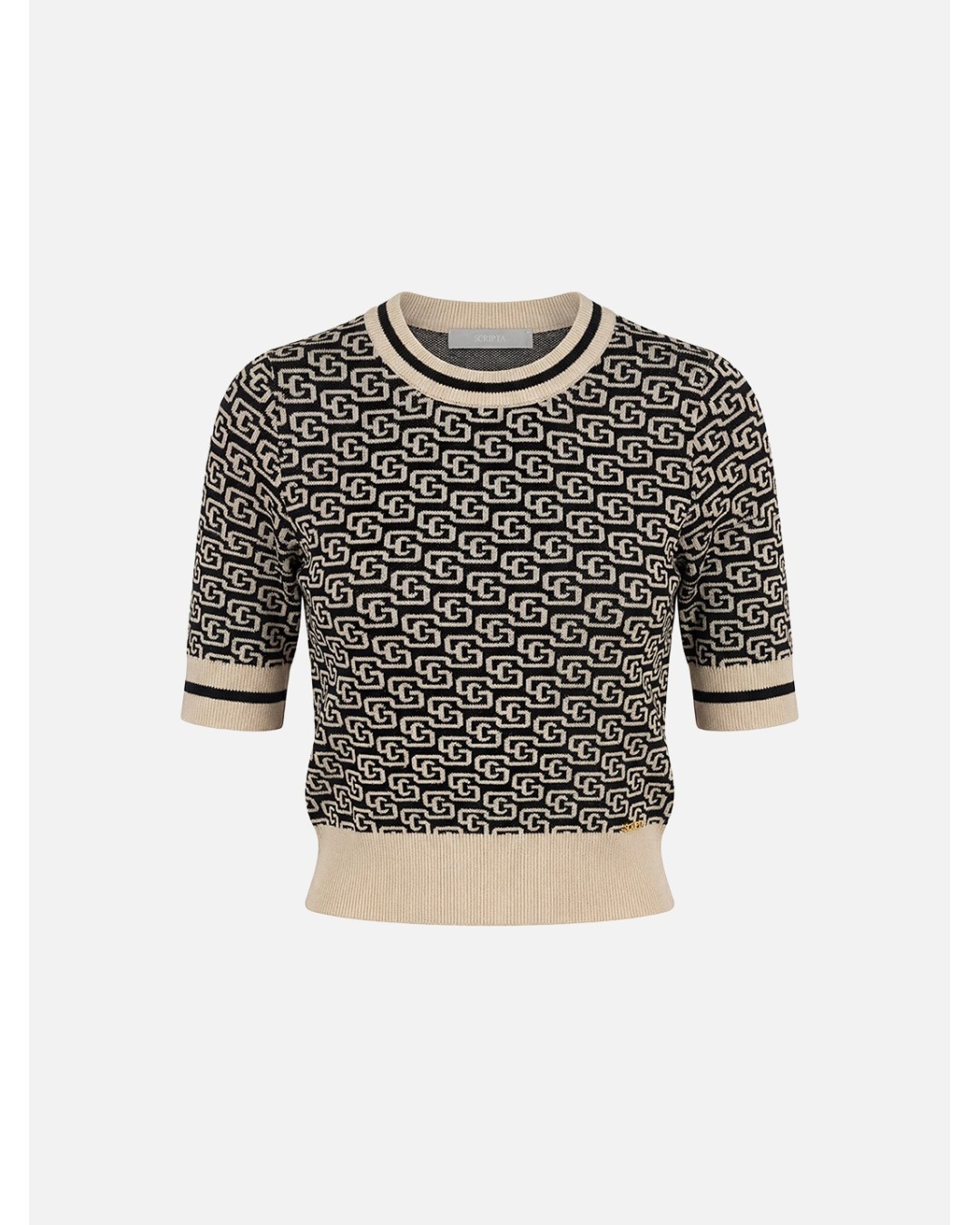 Knitted sweater with pattern