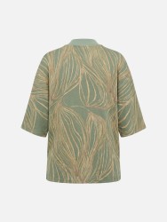 Blusa em malha estampada com ilhós