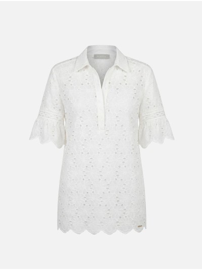 Short lace dress with 3/4 sleeves